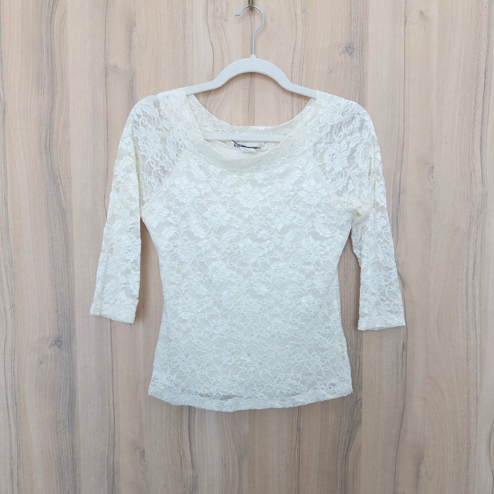 Dressbarn Women Lace Top S Ivory Floral Coquette Fairy Romantic Feminine Classic